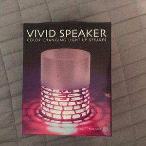 vivid speaker light up
